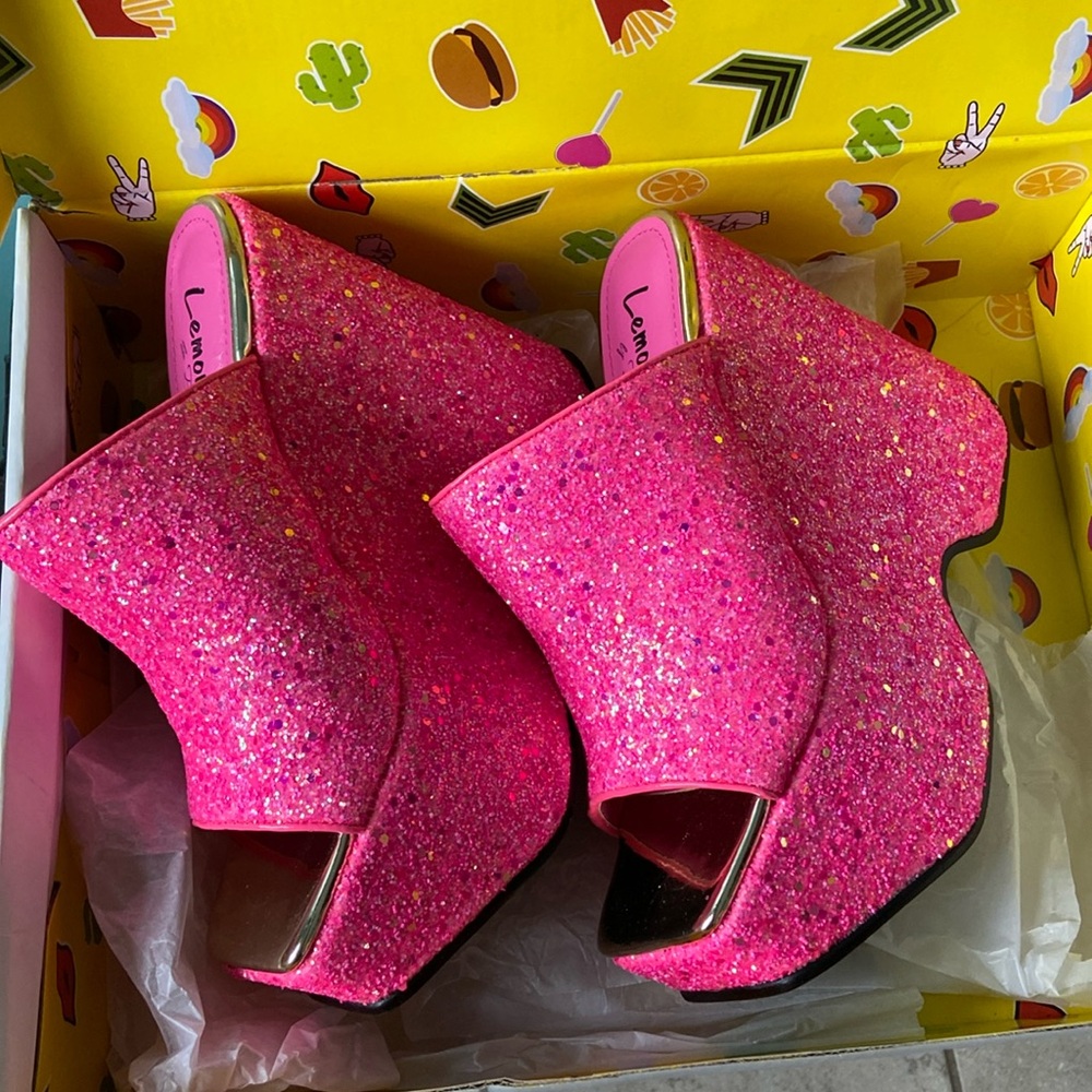 Size 8 Privileged Lemon Drop Pink Glitter Platform Mules
